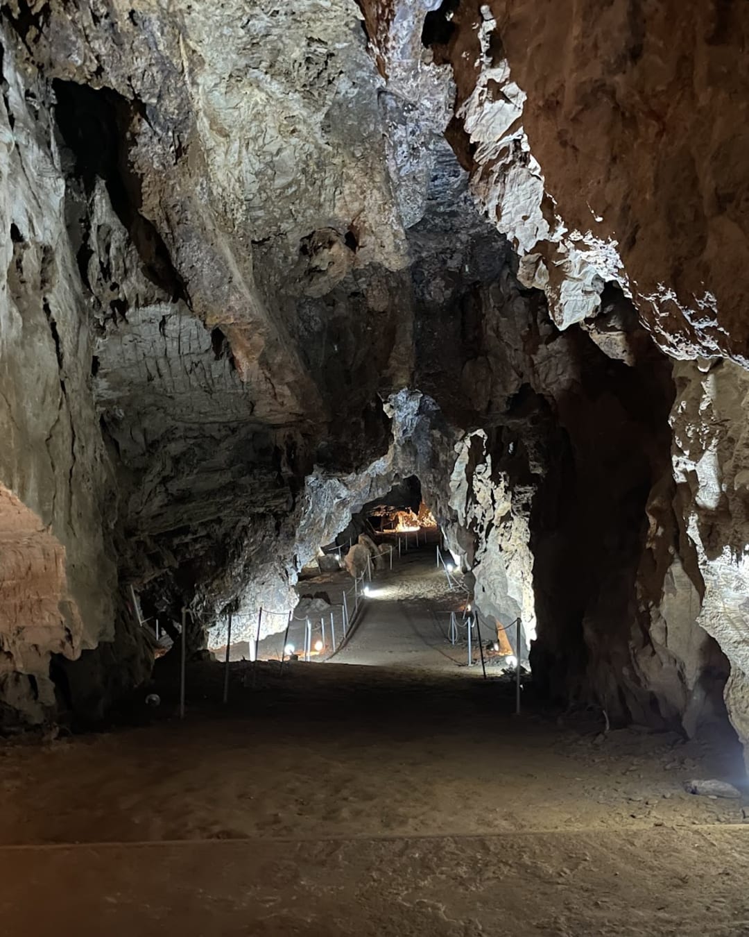 Σπήλαιο Καταφύκι - Katafiki cave